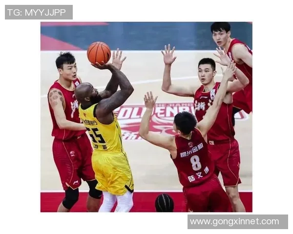 南京足球队强势领跑总决赛积分榜以95分稳居第一名