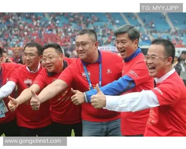 深圳足球队在选拔赛中以60分稳居积分榜首位