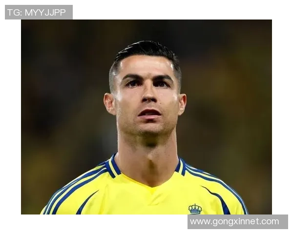 足球明星的魅力瞬间与经典时刻展现足球场上的帅气风采